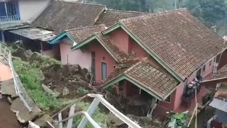 Ngeri, Setiap Hari Bencana Tanah Longsor dan Banjir Bandang Terjang KBB