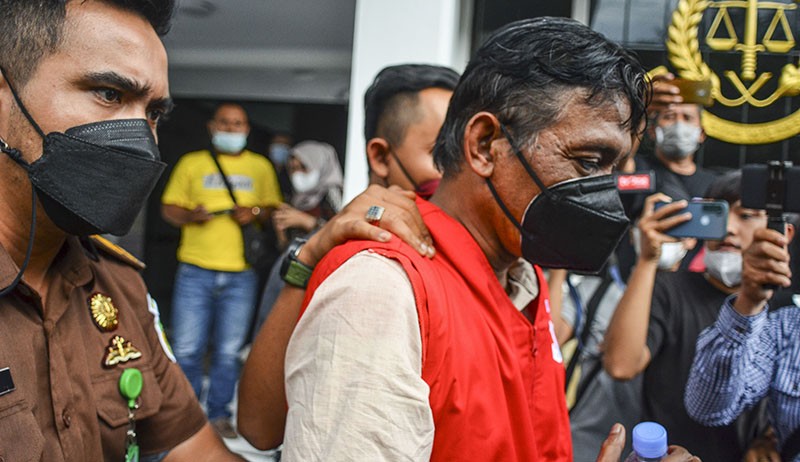 Korupsi Dana Retribusi Wisata Rp2,2 Miliar, Mantan Kades Panjalu Ciamis Ditahan - Bagian 2