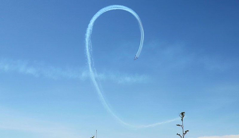 Aksi Pesawat Jupiter TNI AU Geladi Bersih Pembukaan WSBK di Sirkuit Mandalika - Bagian 2
