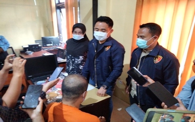 Bejat, Kakek di Lombok Cabuli Cucu Tiri Usia 10 Tahun 