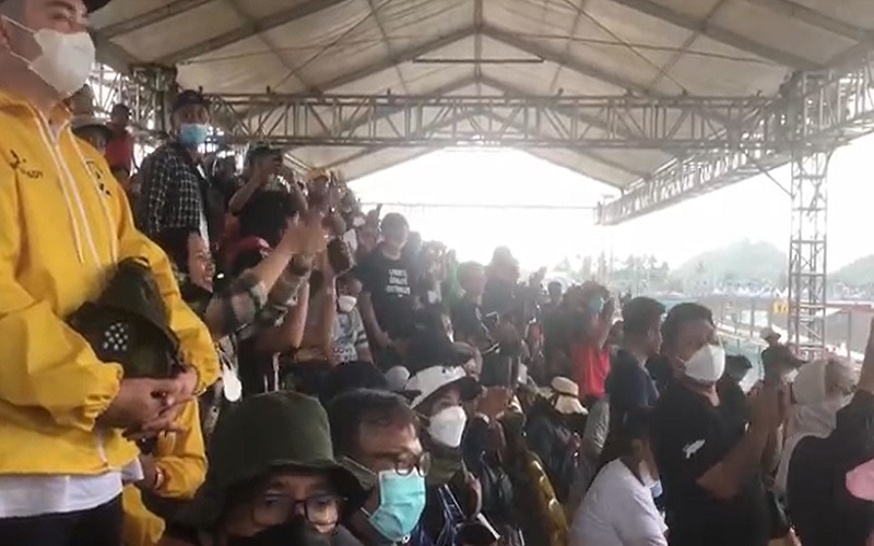 Momen Penonton WSBK Kompak Teriakkan Indonesia di Sirkuit Mandalika
