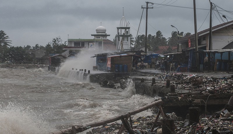 Waspada Gelombang Tinggi di Perairan Selat Sunda - Bagian 2