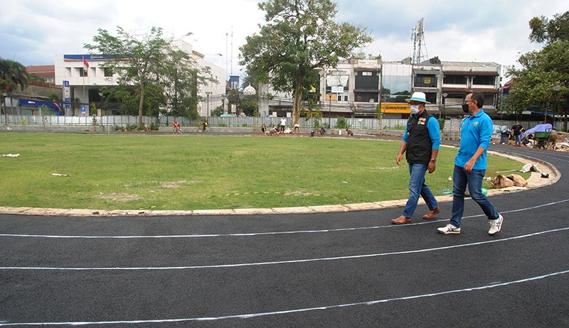 Ridwan Kamil-Bima Arya Cek Pembangunan Alun-Alun Kota Bogor - Bagian 1