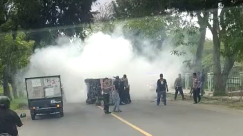 Viral Video Minibus Terguling, Begini Penjelasan Kapolres Blora 