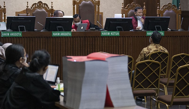 Korupsi, Mantan Direktur Utama Asabri Dituntut 10 Tahun Penjara - Bagian 2