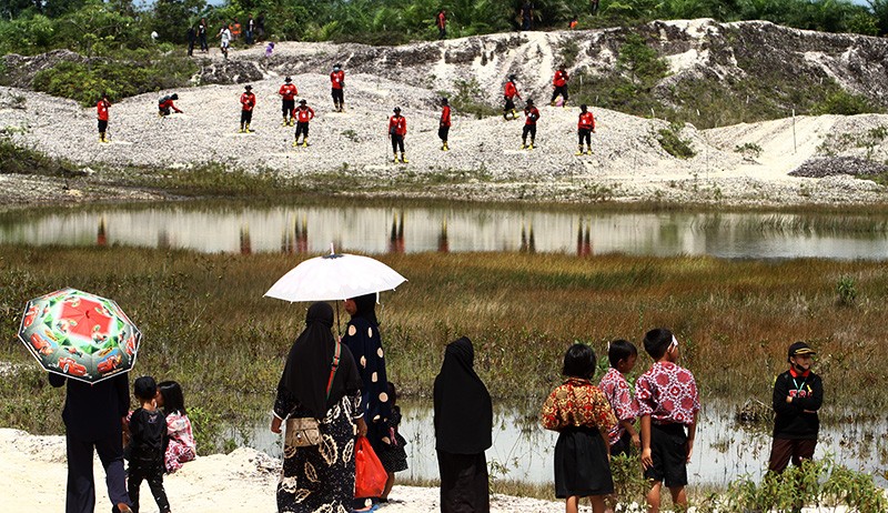 Rusak Sejak 1990, Lahan Bekas Tambang Emas Ditanam Pohon Secara Masif - Bagian 1