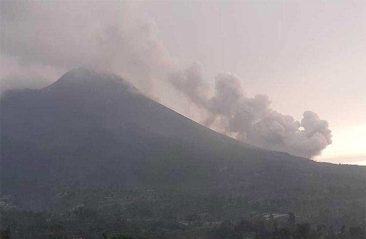  Ketinggian Kubah Lava Merapi Bertambah hingga 2 Meter