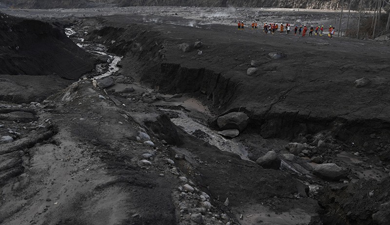 Hari Ketujuh Pencarian Korban Gunung Semeru Difokuskan di Curah Kobokan - Bagian 2