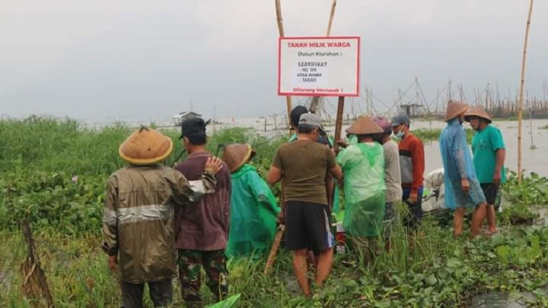 Puluhan Warga Protes Pemasangan Badan Air dan Sempadan Rawa Pening