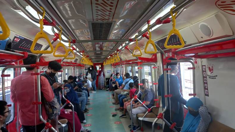 Melihat Penerapan Prokes KRL Solo-Yogyakarta saat Libur Akhir Pekan 