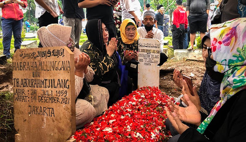 Suasana Pemakaman Haji Lulung di TPU Karet Bivak - Bagian 1