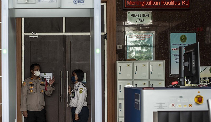 Sidang Kasus Terorisme dengan Terdakwa Munarman, PN Jaktim Dijaga Ketat - Bagian 3