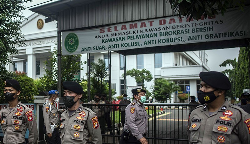 Sidang Kasus Terorisme dengan Terdakwa Munarman, PN Jaktim Dijaga Ketat - Bagian 1