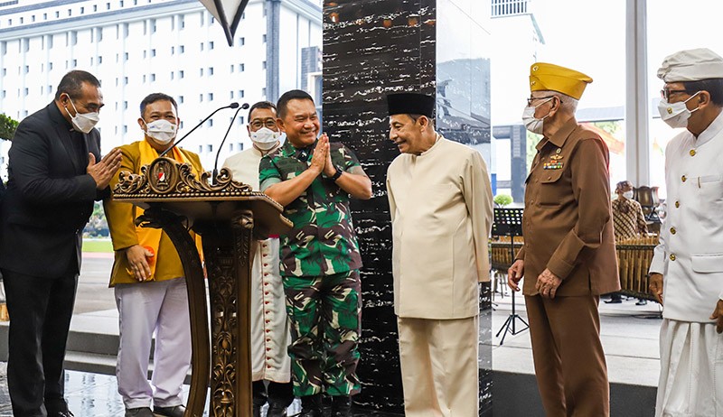 Peringatan Hari Juang TNI AD, KSAD Undang Habib Luthfi dan Tokoh Agama - Bagian 1