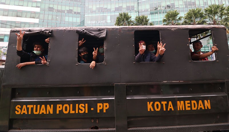 Ganggu Ketertiban Selama 48 Jam, Aksi Pencari Suaka di Medan Berakhir Ricuh - Bagian 1