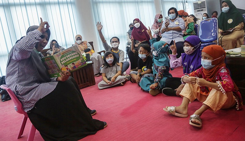 Meriahkan Hari Ibu, Anak-Anak Ikuti Lomba Mendongeng - Bagian 1