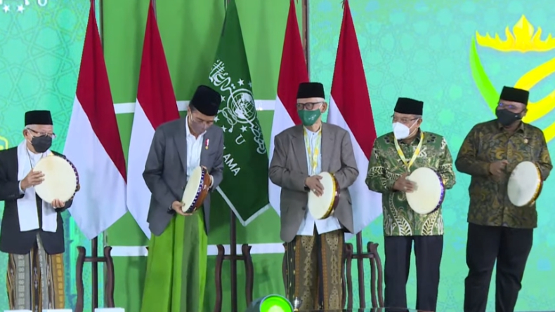 Pukul Rebana, Presiden Jokowi Resmi Buka Muktamar ke-34 NU