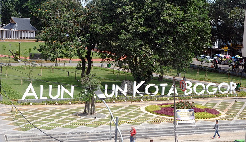 Cegah Kerumunan, Alun-Alun Seluruh Indonesia Ditutup - Bagian 1