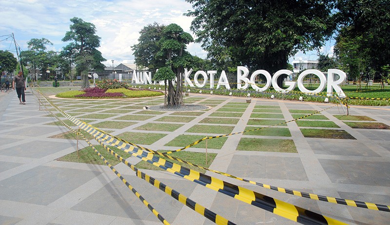 Cegah Kerumunan, Alun-Alun Seluruh Indonesia Ditutup - Bagian 2