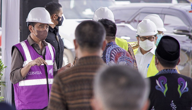 Presiden Jokowi Resmikan Pabrik Smelter Nikel di Konawe - Bagian 1
