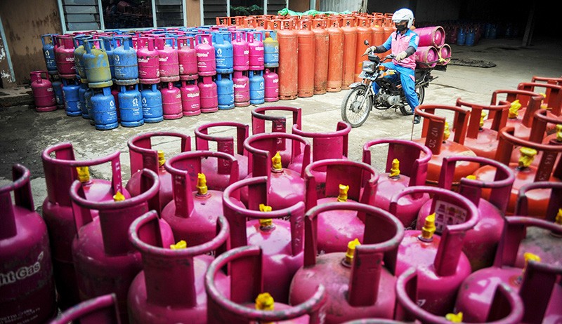 Gas Elpiji Nonsubsidi Naik hingga Rp2.600 per Kilogram - Bagian 2