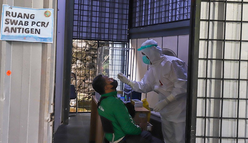 Puskesmas Mampang Prapatan Gelar Swab Test Gratis - Bagian 1