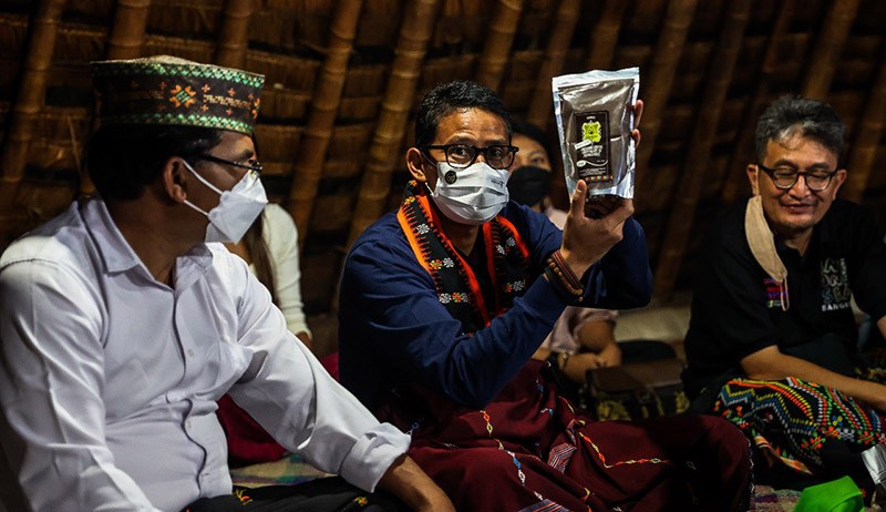 Masuk Nominasi UNWTO, Menteri Sandiaga Sebut Desa Wae Rebo Desa Kebangkitan Ekonomi Bangsa - Bagian 3