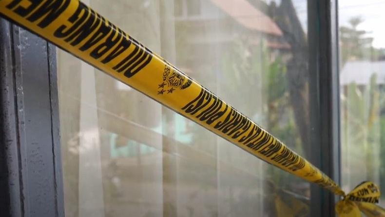 Sembunyi di Plafon, Ini Kronologi Lengkap Suami Bacok Istri Bersetubuh dengan Selingkuhan