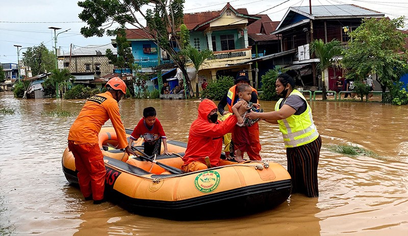 Banjir dan Longsor di Jayapura, 6 Orang Meninggal Dunia - Bagian 1