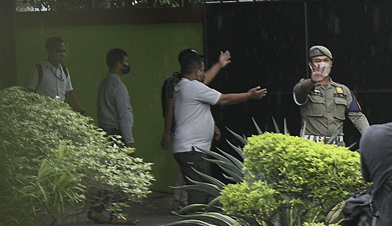 Ruang Kerja Wali Kota Bekasi Rahmat Effendi Digeledah KPK - Bagian 1