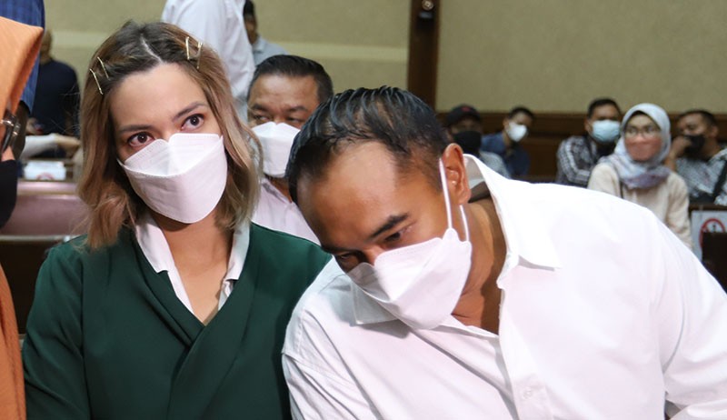 Ekspresi Nia Ramadhani Divonis 1 Tahun Penjara terkait Kasus Narkoba - Bagian 3