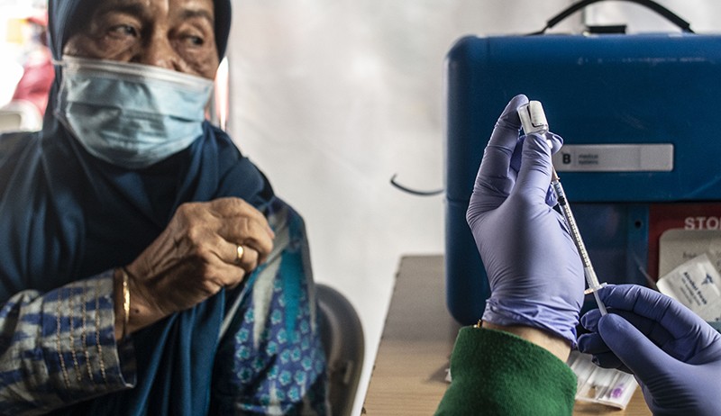 Antusiasme Masyarakat Ikuti Vaksin Covid-19 Booster Tinggi, Begini Suasananya - Bagian 1