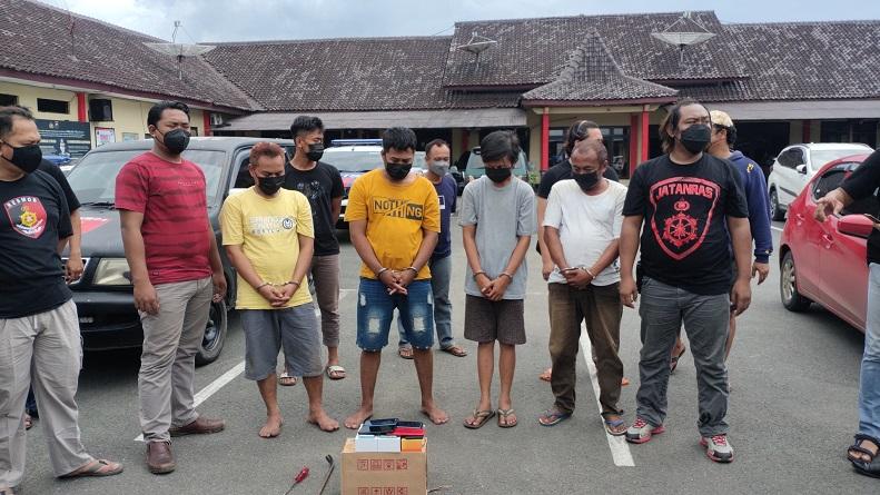 Komplotan Pembobol Konter Handphone di Blora Ditangkap Polisi 