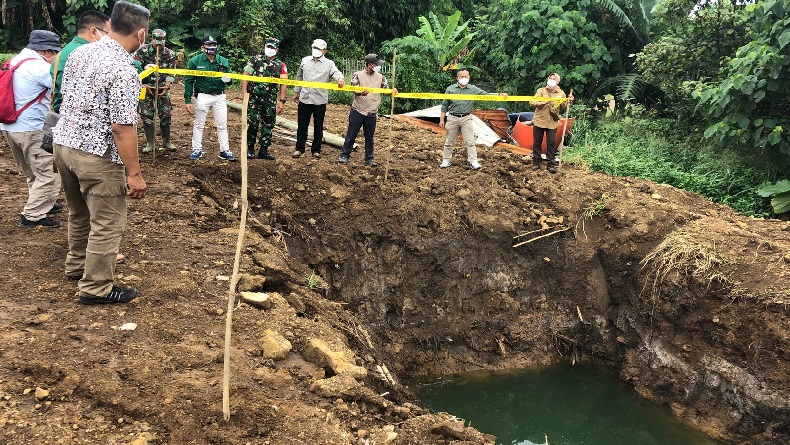 PT Sinerga Nusantara Indonesia  di KBB Disegel DLH Jabar dan Satgas Citarum Harum