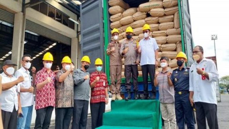 Sulut Ekspor 10.000 Ton CCO ke Malaysia, Ini Devisa yang Dihasilkan 