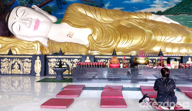 Penampakan Patung Buddha Tidur Terbesar di Bogor, Panjang 18 Meter - Bagian 1