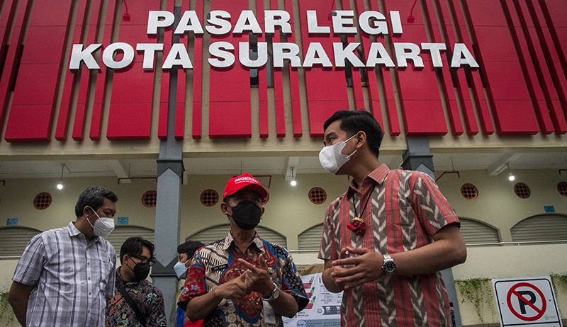 Baru Selesai Revitalisasi, Bangunan Pasar Legi Solo Bocor saat Diguyur Hujan - Bagian 2
