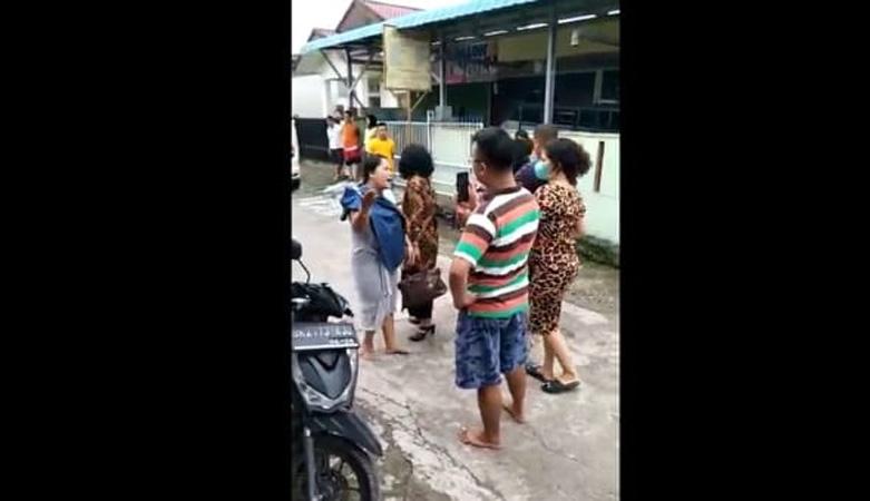 Gara-gara Anjing Berkelahi, Ibu Rumah Tangga Ini Dimaki dan Dianiaya Sekeluarga