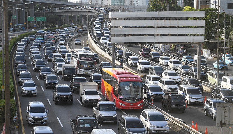 Begini Kemacetan Jakarta saat PPKM Jawa-Bali Diperpanjang - Bagian 1