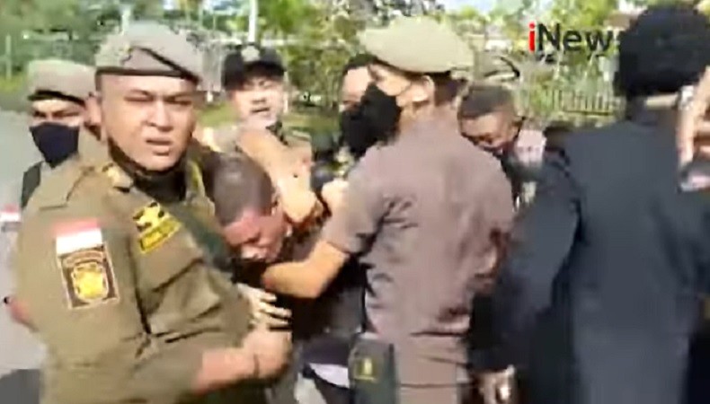 Pelempar Bom Molotov ke Pendopo Bupati Jadi Tersangka, Motif Sakit Hati