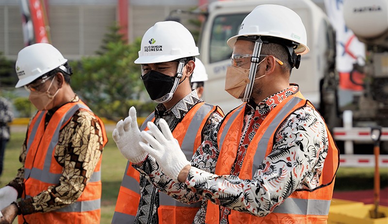 SBI Mulai Proyek Pembangunan Pengembangan Dermaga dan Fasilitas Produksi di Pabrik Tuban - Bagian 3