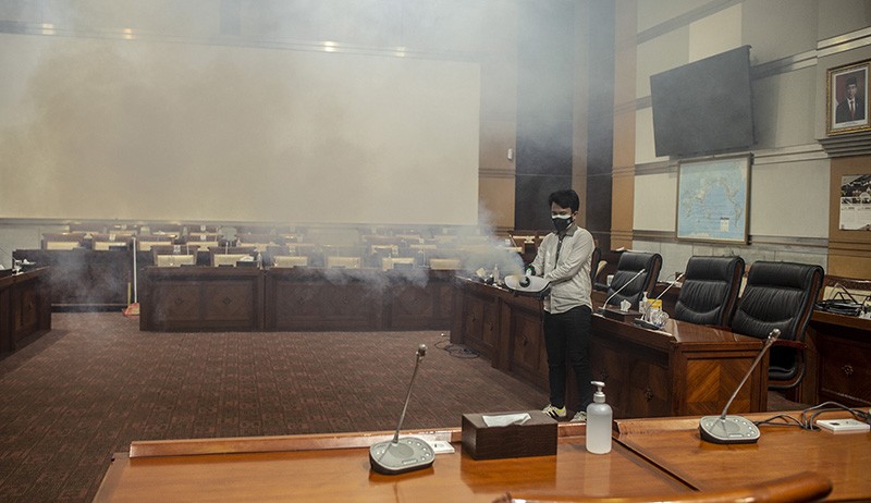 Suasana DPR Lockdown usai Sejumlah Anggota Dewan dan Pegawai Terpapar Covid-19 - Bagian 2