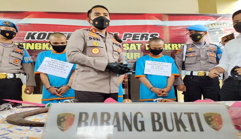 Sadis, Ayah dan Anak di Cianjur Kompak Bacok Warga yang Sedang Sakit