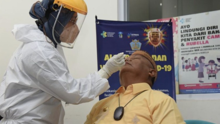 Sempat Tak Terdeteksi di Swab Antigen, Gubernur Gorontalo Positif Omicron