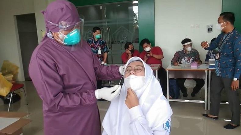Puluhan Siswa Sekolah di Pekalongan Ini Terpapar Covid-19
