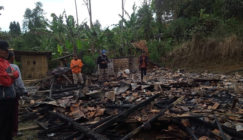 Dalam Semalam, 2 Peristiwa Kebakaran Terjadi di Sukabumi, Gudang-Motor Ludes