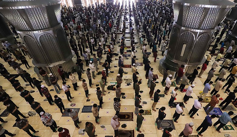 Masjid Istiqlal Batasi Jumlah Jemaah dan Penyesuaian Jam Operasional - Bagian 1
