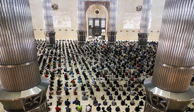 Masjid Istiqlal Batasi Jumlah Jemaah dan Penyesuaian Jam Operasional - Bagian 2