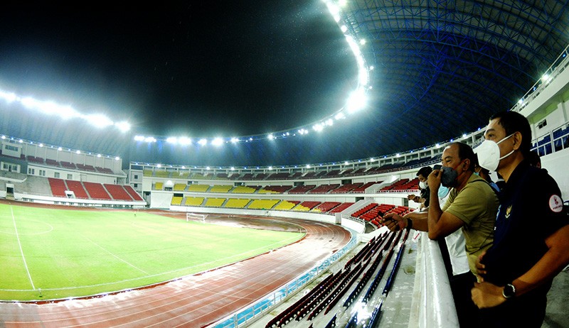 Begini Pencahayaan Lampu Stadion Jatidiri Semarang saat Uji Coba - Bagian 2