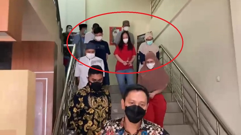 Berkas Perkara Dilimpahkan ke PN Bandung, 8 Tersangka Pinjol Ilegal Sleman Segera Disidang